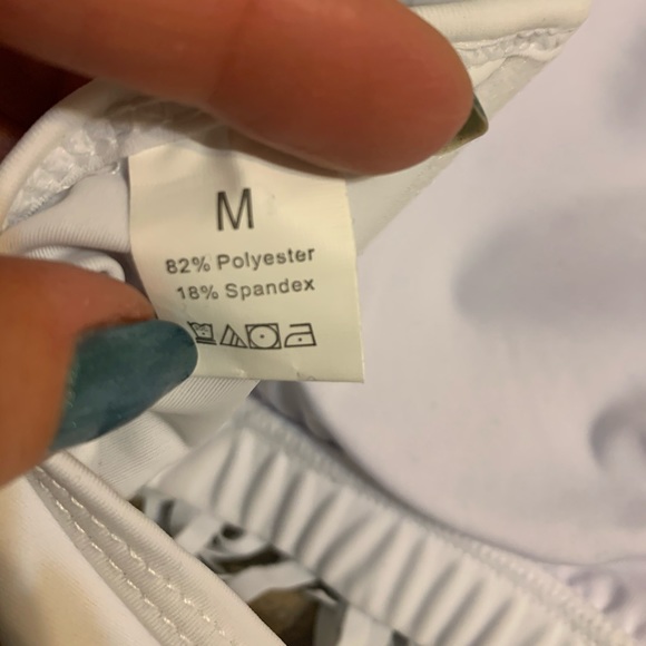 Super cute 2 piece bathing suit - Picture 2 of 3